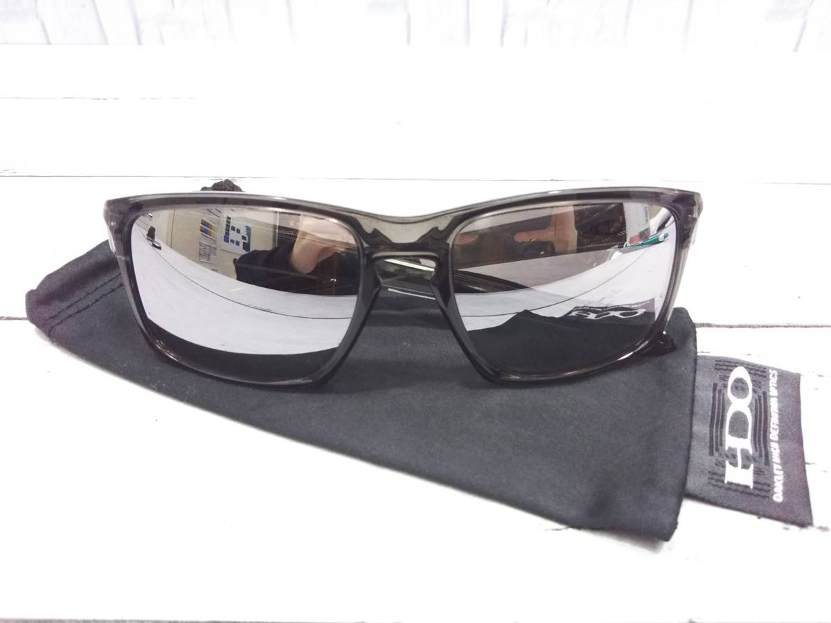 格安，高品質 保存袋付 OAKLEY オークリー サングラス Sliver 0010926-13 POLARIZED グレー 通年 店舗受取可(セル、プラスチックフレーム)｜売買されたオークション情報、yahooの商品情報をアーカイブ公開 - オーク セル、プラスチックフレーム
