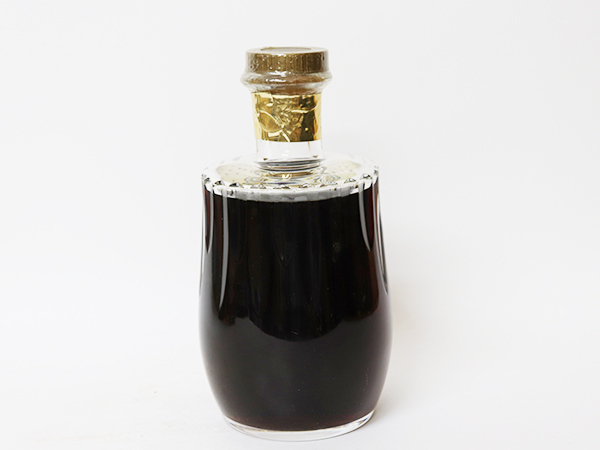 ★ラーセン バカラ クリスタルボトル デキャンタ LARSEN / アルコール度数:40% 内容量:700ml ラーセン ブランデー LARSEN カービング ゴールド メルカリ
