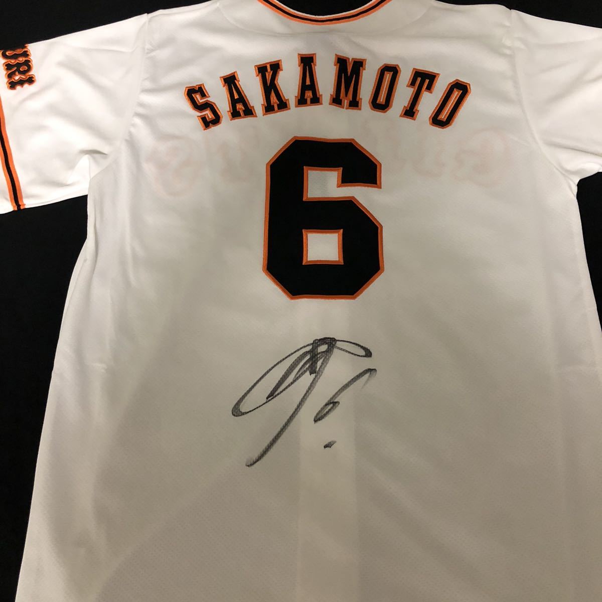 巨人 ジャイアンツ 坂本勇人 直筆サイン入りユニフォーム XLサイズ 読売ジャイアンツ 坂本勇人 直筆サイン入りユニフォーム LGサイズ