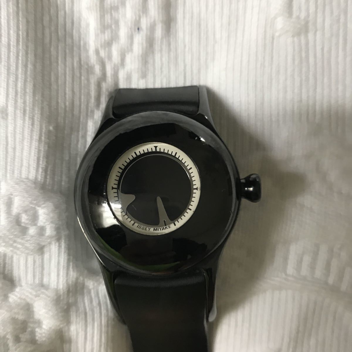 中古 イッセイミヤケ OVO 廃盤 時計 ブラックタイプ バンド破損 本体は 