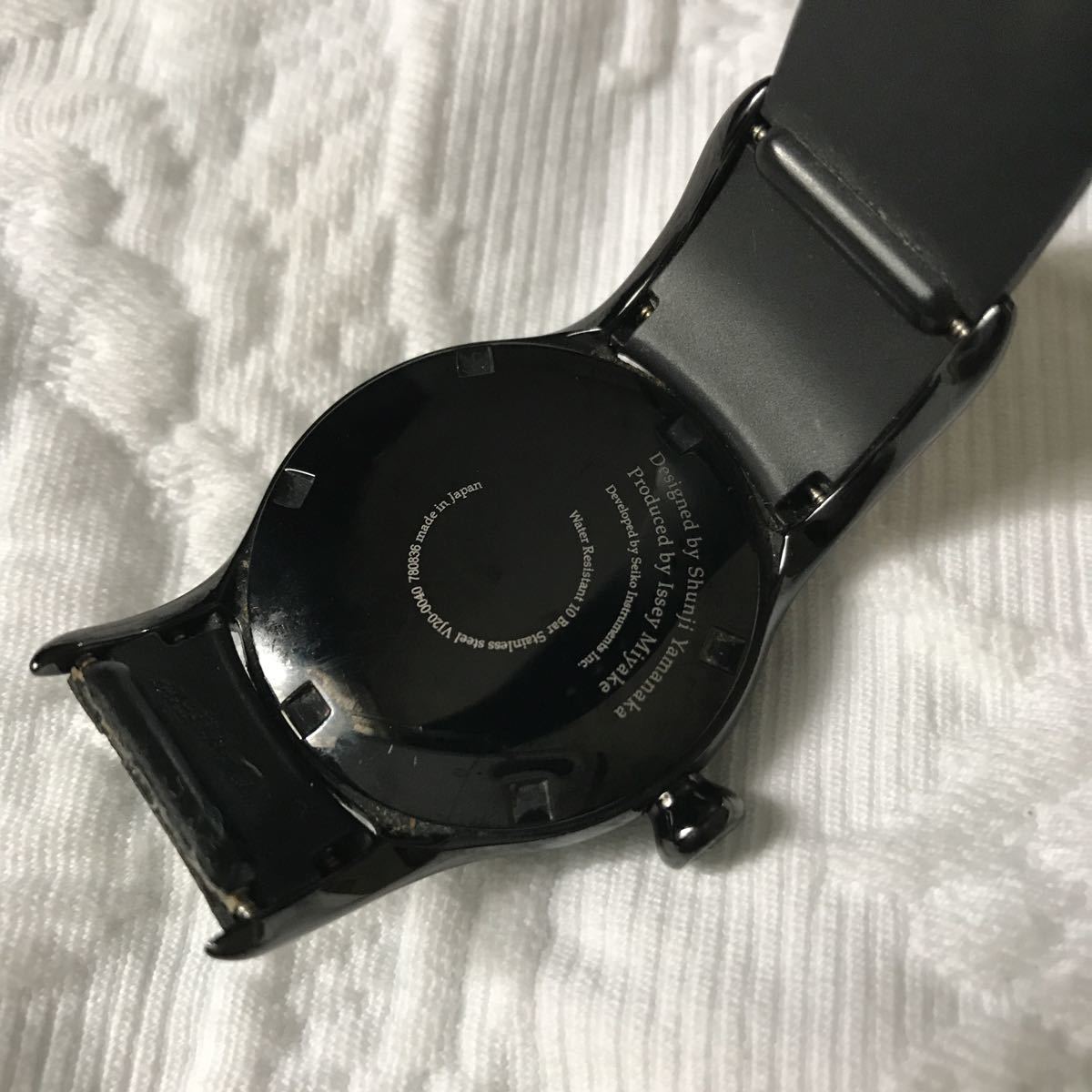 中古 イッセイミヤケ OVO 廃盤 時計 ブラックタイプ バンド破損 本体は 