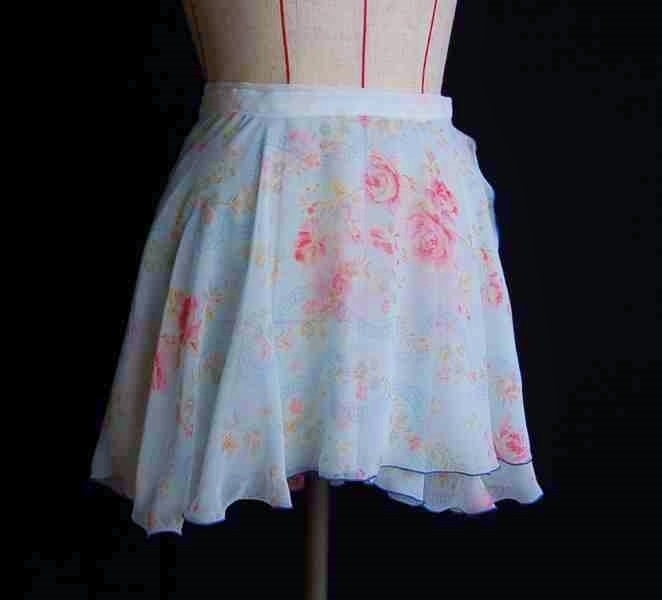 ピンク 巻きスカート used 手描き風花柄プリント フリーサイズ 古着 | スカート 花柄刺繍レースバレエ巻きスカート Shop Flora（バレエ Ballet トゥエルブアジェンダ 12Twelve SUMMER （ミニ・ひざ