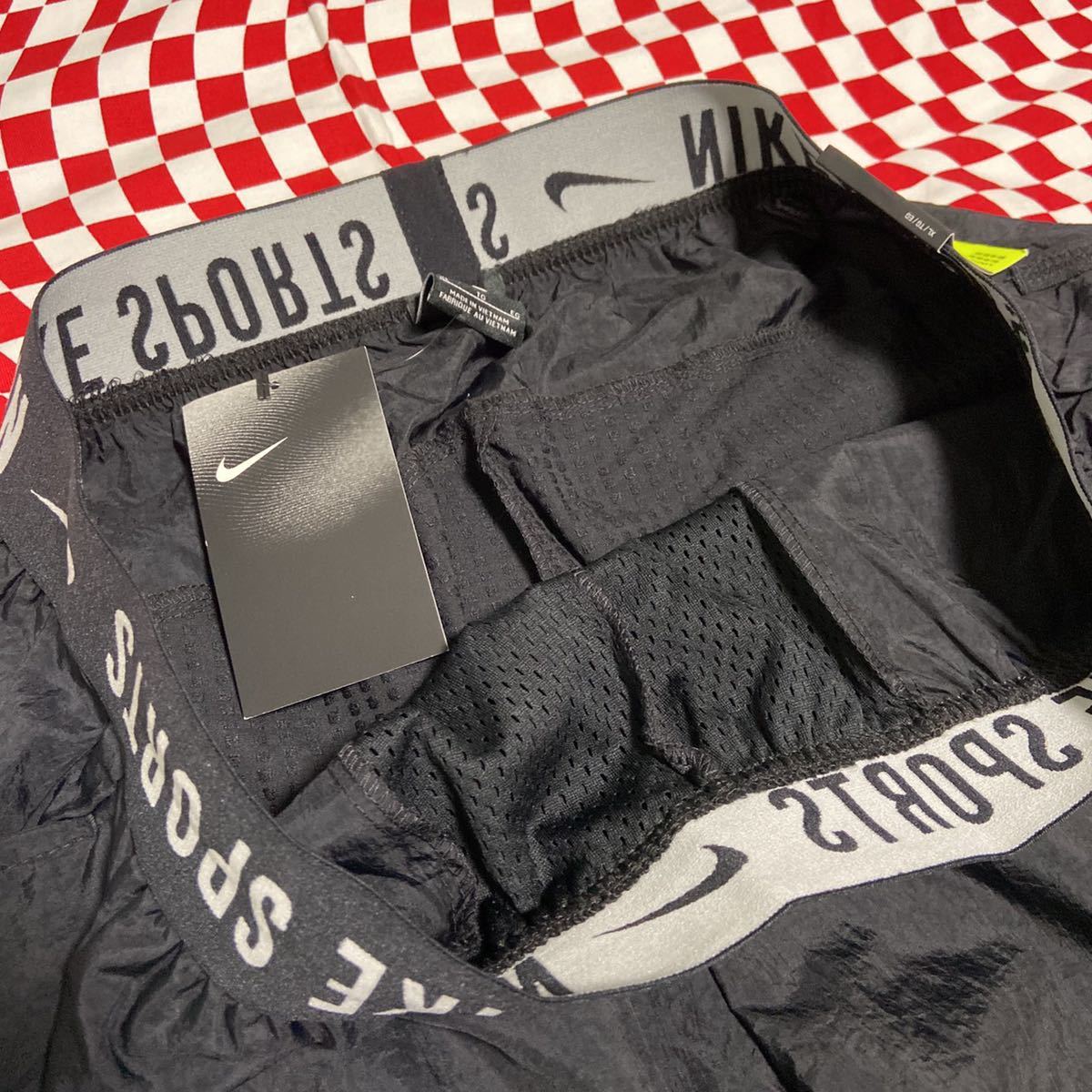 新品 正規品 サイズXL NIKE ナイキ ランニング NSW ナイロンパンツ 