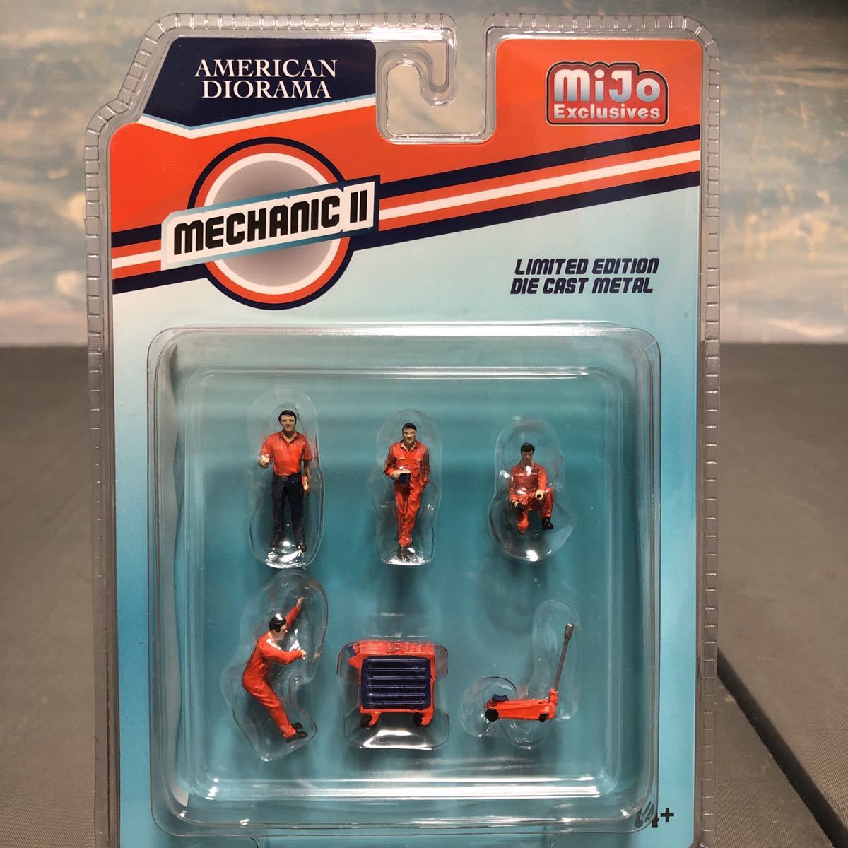 【驚きの破格値，お買い得】 AMERICAN DIORAMA 1/64 Figures MiJo Exclusives MECHANICS II フィギュアセット(乗用車)｜売買されたオークション情報、yahooの商品情報をアーカイブ公開 - オークファン 乗用車