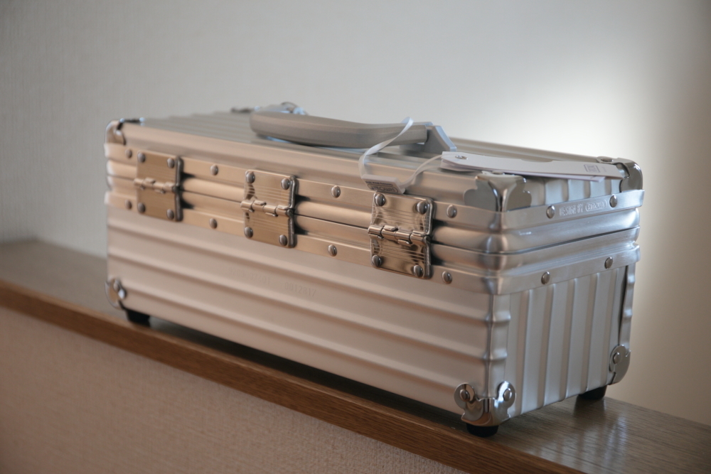 RIMOWAリモワアルミニウム製ワインケース8L 未使用品