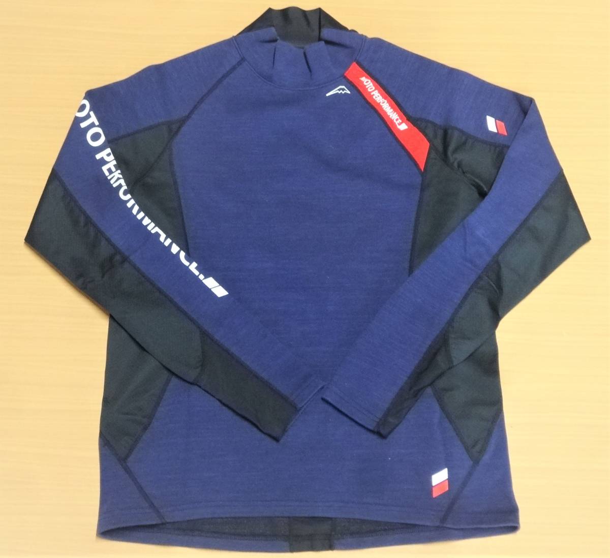 KUSHITANI ☆ クシタニ ☆ 防風インナーシャツ ☆ ミッドインナー