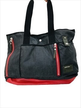 得価，100%新品 DIESEL ディーゼル トートバッグ デニム ブラック レッド 大容量 肩掛け カバン 鞄 ショルダーバッグ /05226(かばん、バッグ)｜売買されたオークション情報、yahooの商品情報をアーカイブ公開 - かばん、バッグ