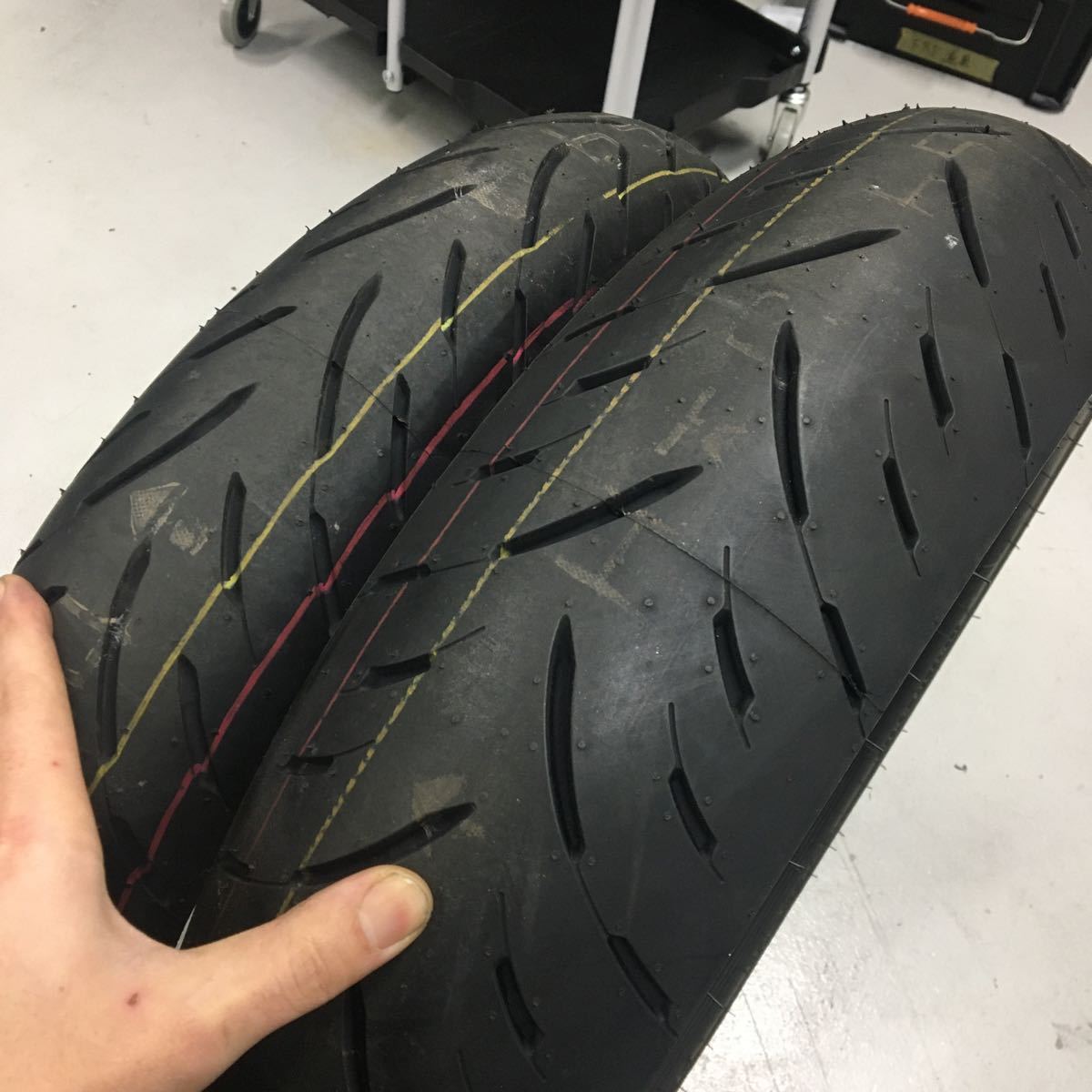 CBR250RR純正タイヤ・SPORTMAX GPR-300・GPR-300F・前後セット GPR-300 