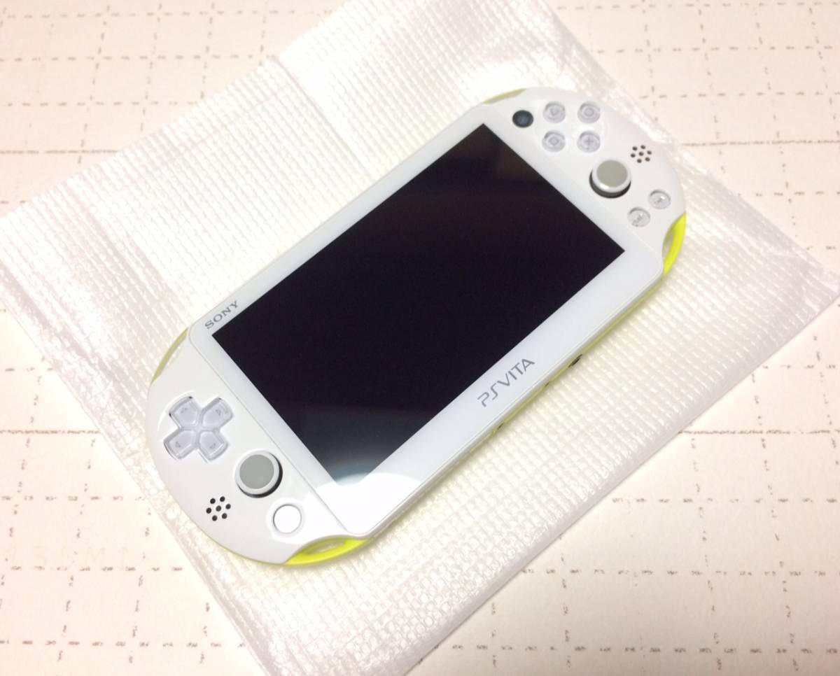 ★新品同様　完品★　Playstation Vita Wi-Fiモデル　ライムグリーン／ホワイト【PCH-2000ZA13】画面傷無し・ほぼ未使用★PS Vita★本体