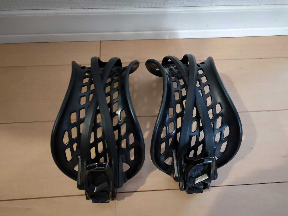 Burton Genesis Snowboard Bindings Re:Flex Men's | EST GENESIS 0 M Black - Binding SILVER All-Mountain-Freeride