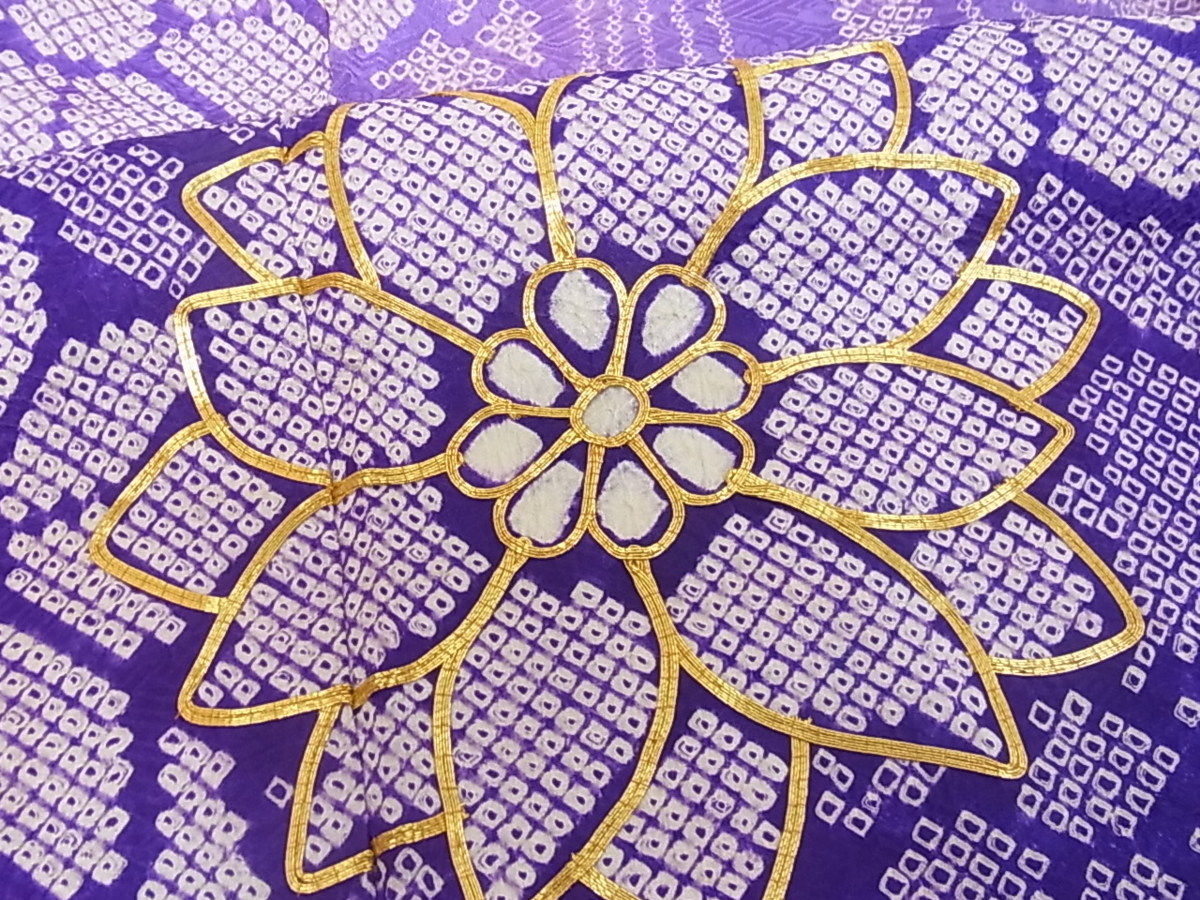 美品 正絹 振袖 やまと謹製 刺繍 駒刺繍 銀彩 絞り 紋意匠 紫 ピンク