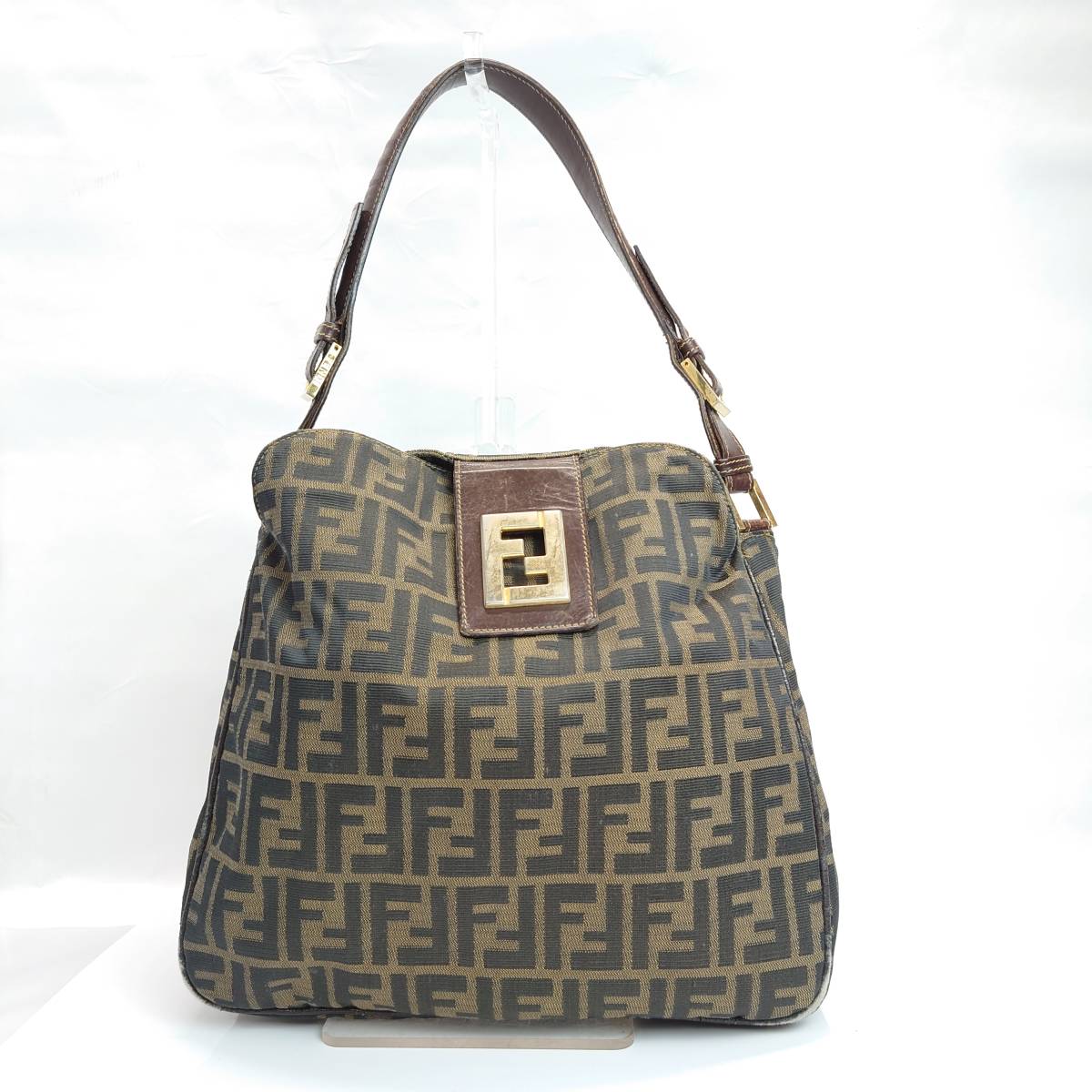FENDI ショルダーバッグ ズッカ柄 キャンバス×レザー レディース 