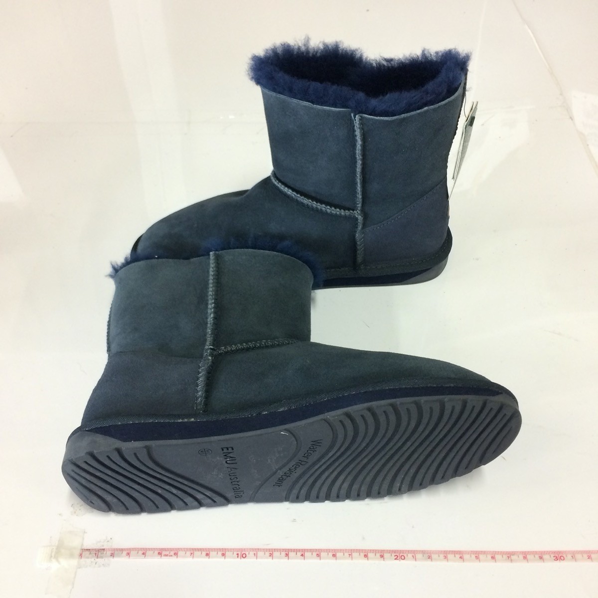 38 Emu Australia エミューオーストラリア 25サイズ レディース スニーカー 靴 展示品 シューズ 25 0cm 売買されたオークション情報 Yahooの商品情報をアーカイブ公開 オークファン Aucfan Com