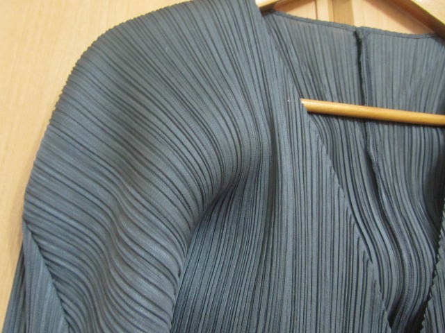 PLEATS PLEASE ISSEY MIYAKE（カットソー(長袖⁄七分)）のフリマ MIYAKE
