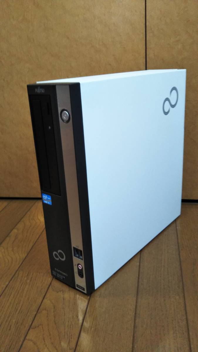 FUJITSU ESPRIMO D582/F + SSD
