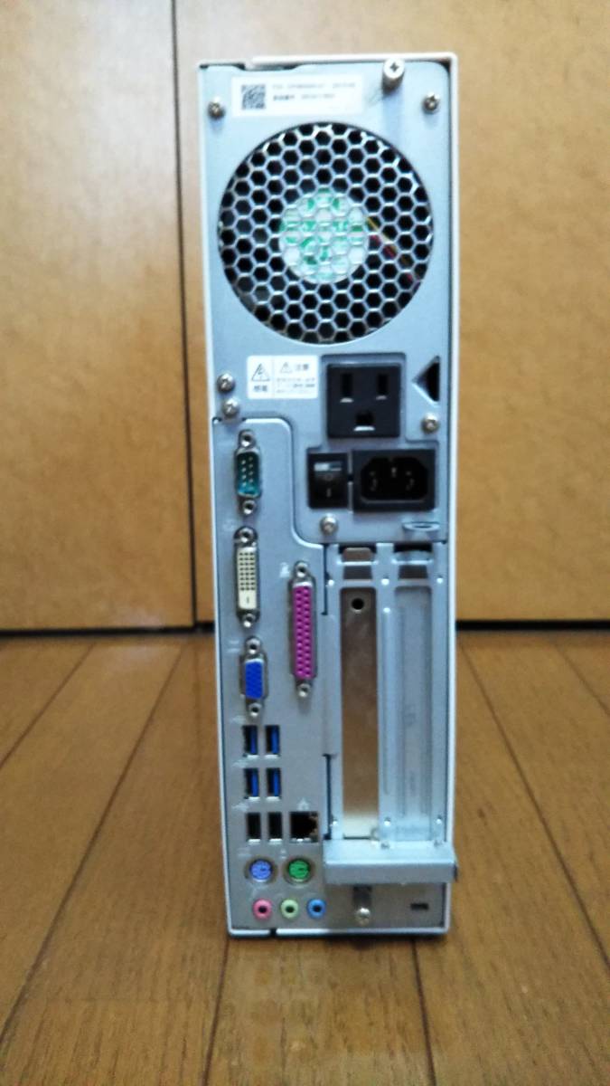 FUJITSU ESPRIMO D582/F + SSD
