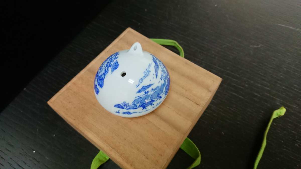 櫻】時代古玩 李朝時代 山水図染付水滴 書道具 古美術品.sg