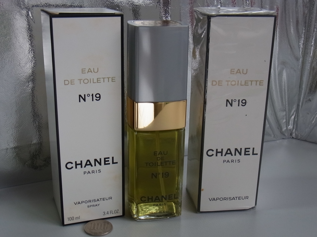 シャネル 100ml EDT NO.19 No.19 価格.com - オークション比較 N°19 SP