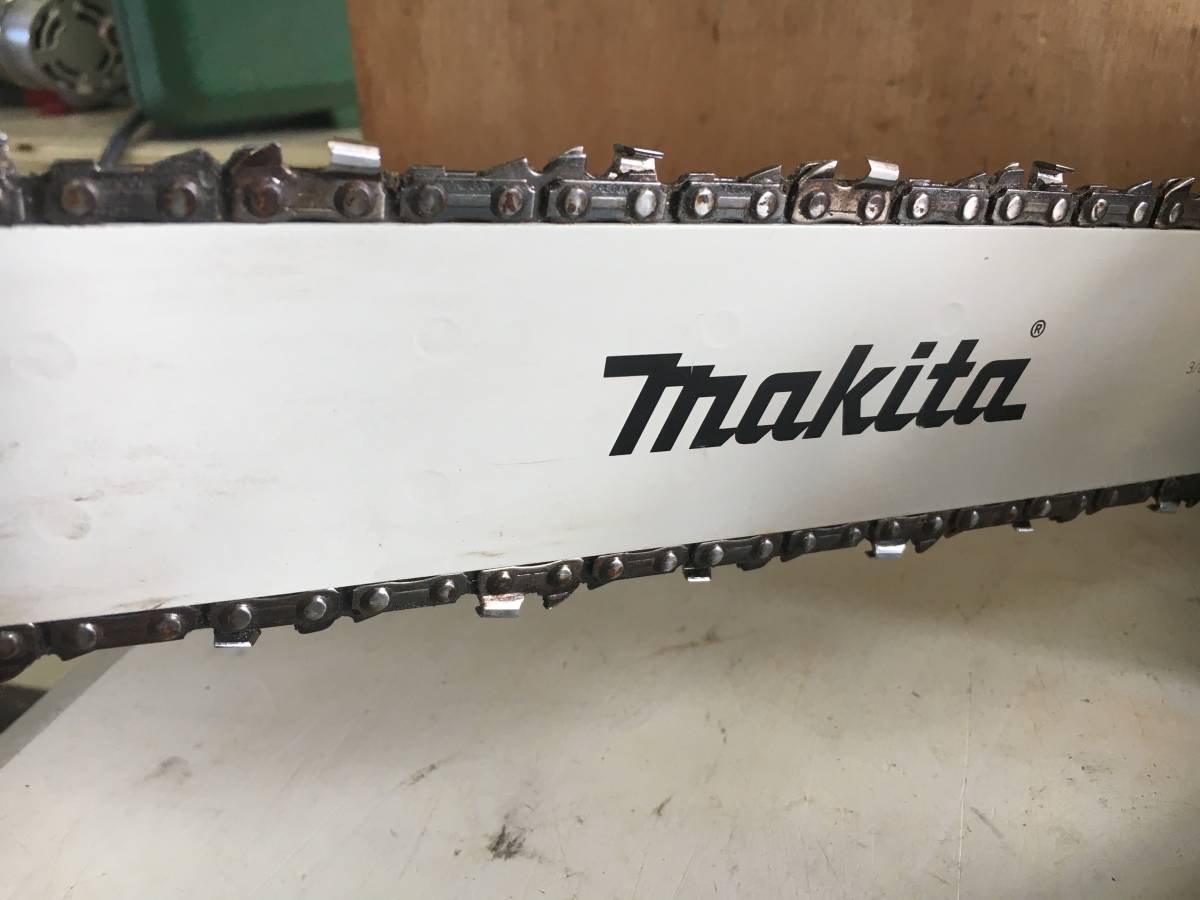 美品 BU872 makita/マキタ 36Ｖ充電式 チェーンソー MUC350D 350mm チェンソー マキタ 充電式ブロワ集じん機 18V １８Ｖ×２本 充電式草刈機 MUR368ADZの通販｜充電式の草刈り機・刈