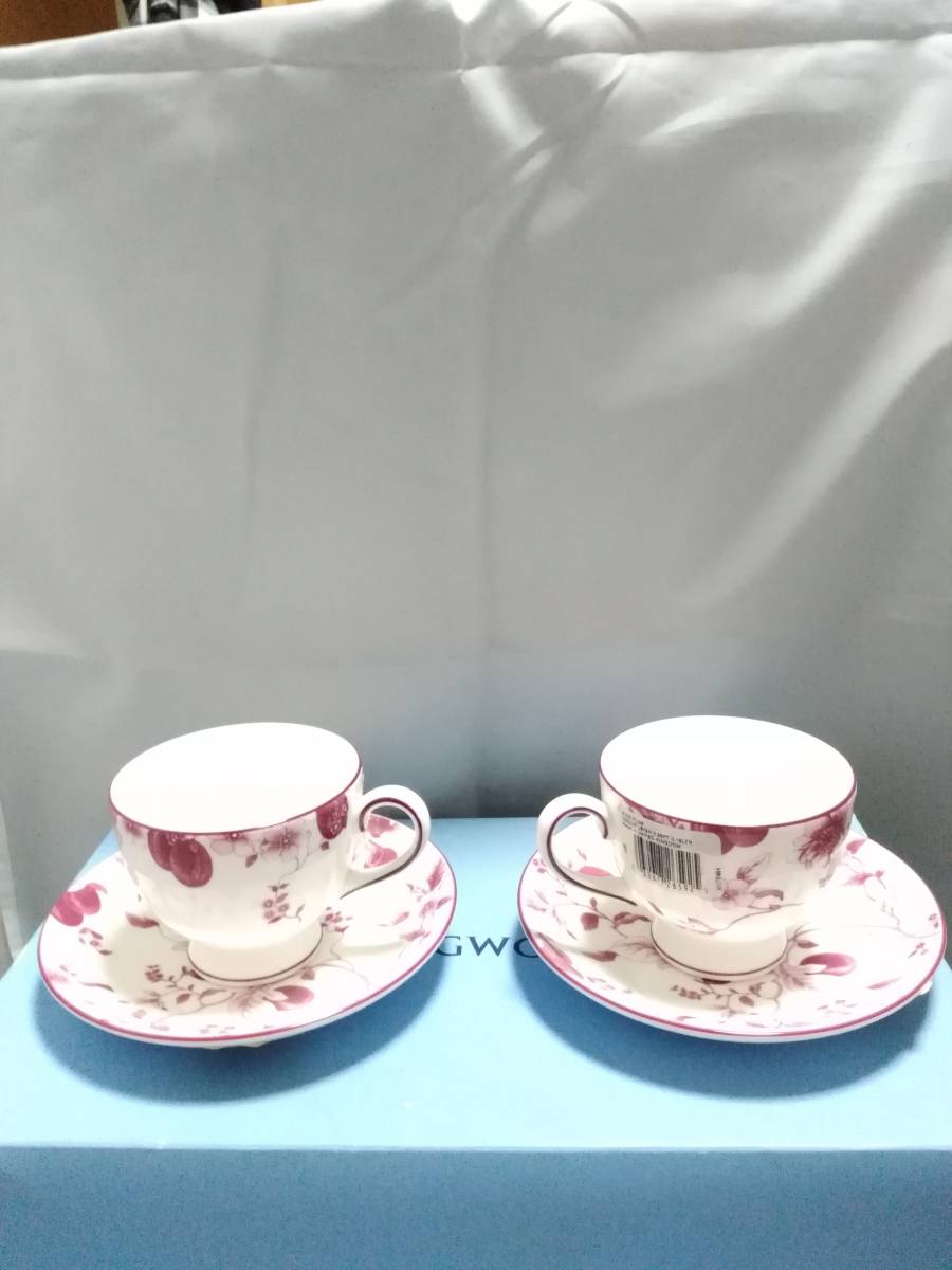格安，限定セール 自宅保管品 ウェッジウッド ワインプラム ペア カップ＆ソーサー 洋食器 コーヒー ティー 画像にある専用箱にてお届け(ウェッジウッド)｜売買されたオークション情報、yahooの商品情報をア ウェッジウッド