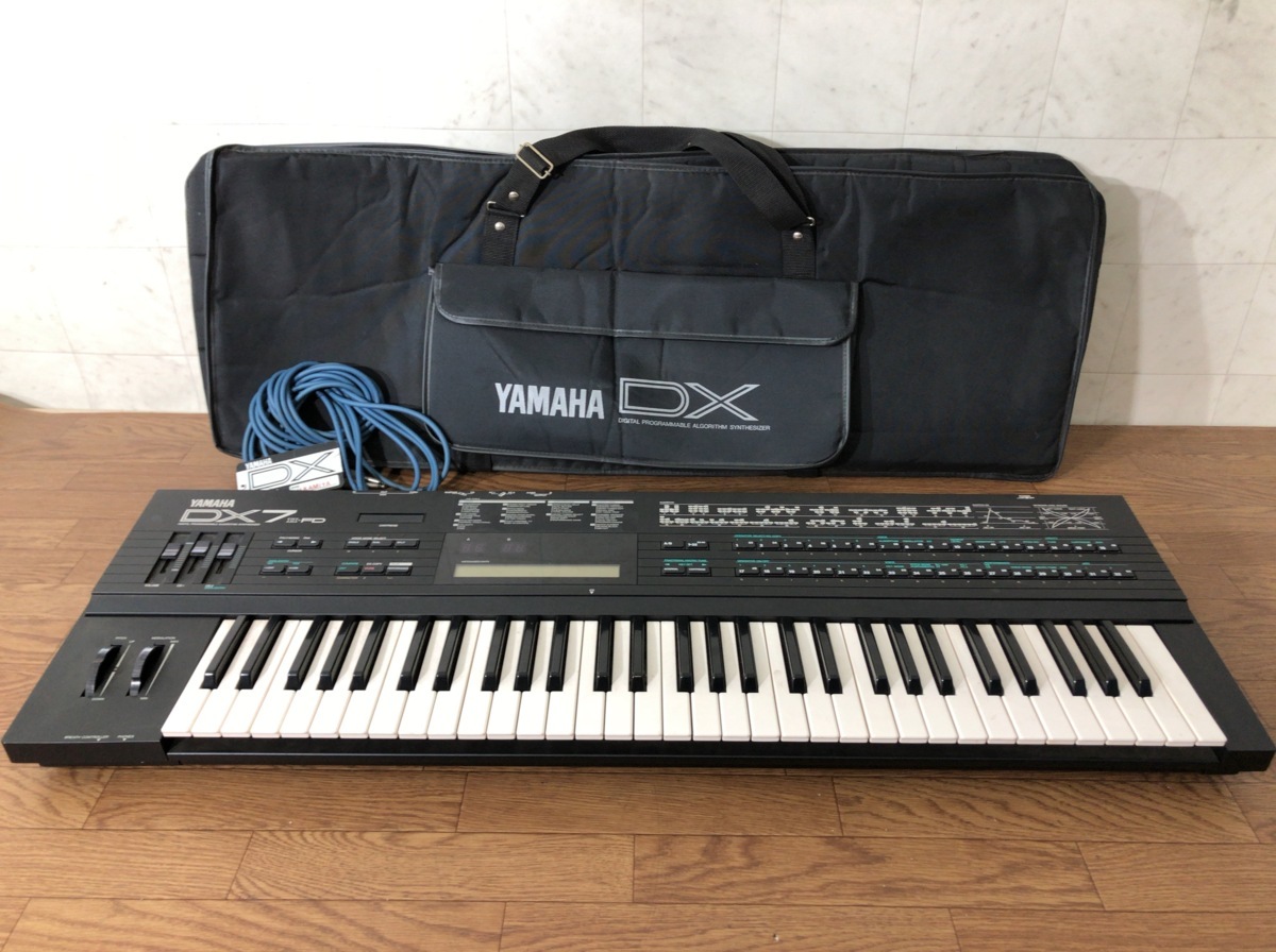楽器・機材 Z079 YAMAHA ヤマハ CS6X シンセサイザー