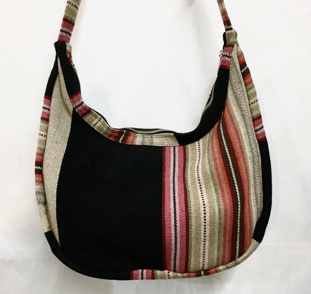TENDERLOIN ショルダーバッグ T-BOHO グアテマラ柄 フリマアプリ 