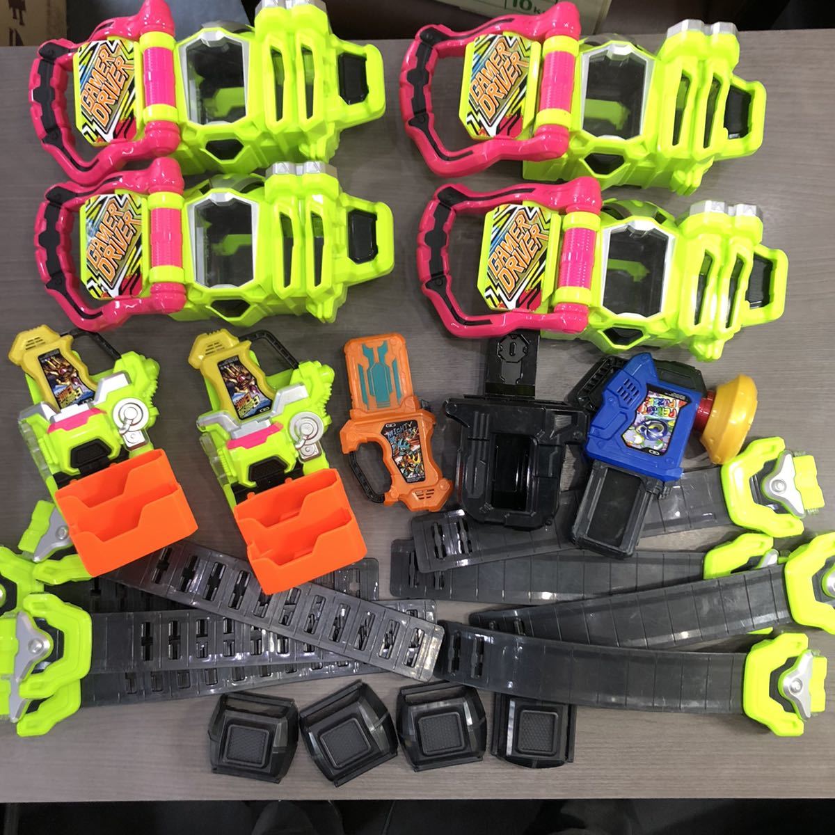 仮面ライダーエグゼイド 訳あり 仮面ライダー エグゼイド DXマイティ 