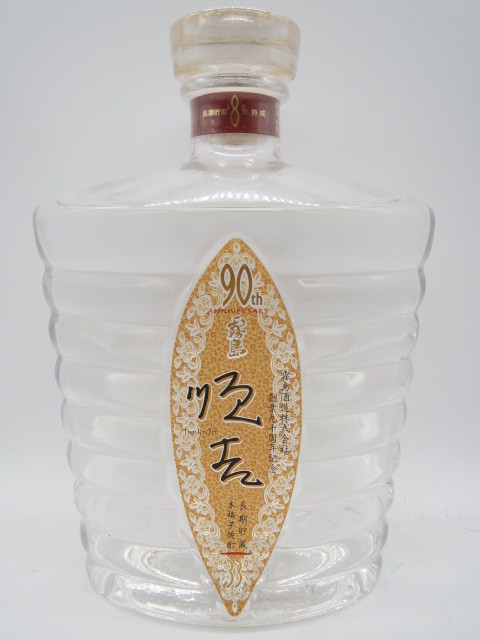 霧島90周年記念　順吉　長期貯蔵8年熟成900ml 霧島90周年記念 順吉 長期貯蔵8年熟成900ml