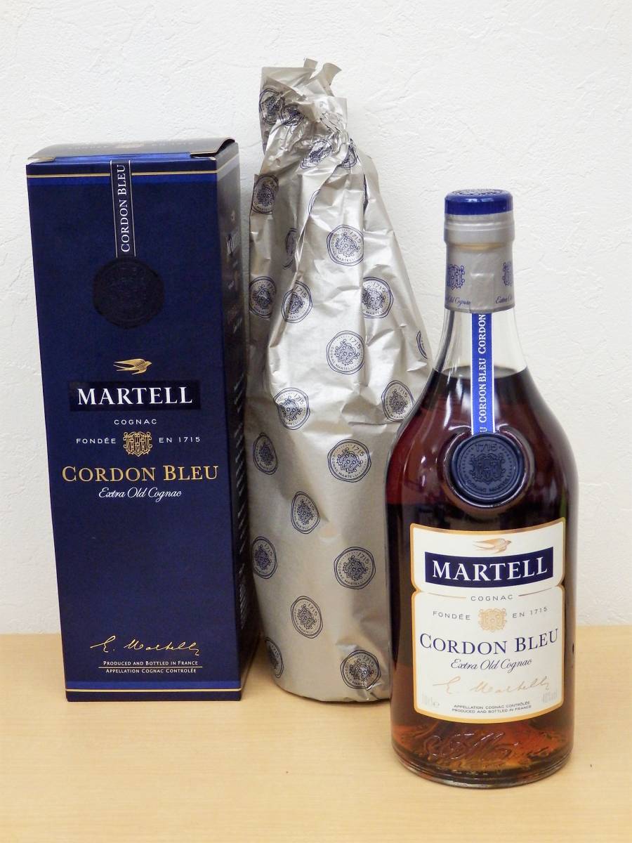  22539 マーテル コルドン ブルー エクストラ オールド コニャック 700ml 40% 箱付(マーテル)｜売買されたオークション情報、yahooの商品情報をアーカイブ公開 - オークファン コニャック