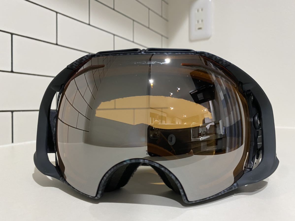  オークリー OAKLEY ゴーグル エアブレイク マットカーボン スペアレンズ付(オークリー)｜売買されたオークション情報、yahooの商品情報をアーカイブ公開 - オークファン ゴーグル