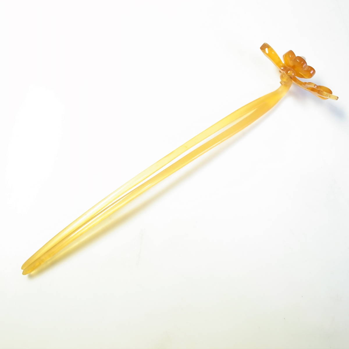 白甲 白鼈甲 簪 梅とパールの装飾 かわいい簪 かんざし 頭道具 着物 和装小物 樹脂製 かんざし 売買されたオークション情報 Yahooの商品情報をアーカイブ公開 オークファン Aucfan Com