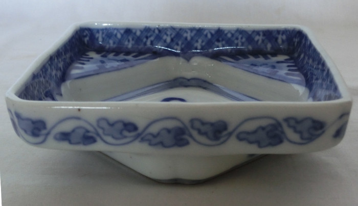 ○即決！ 珍品！古伊万里 成化年製 染付 角皿 四方皿 変形