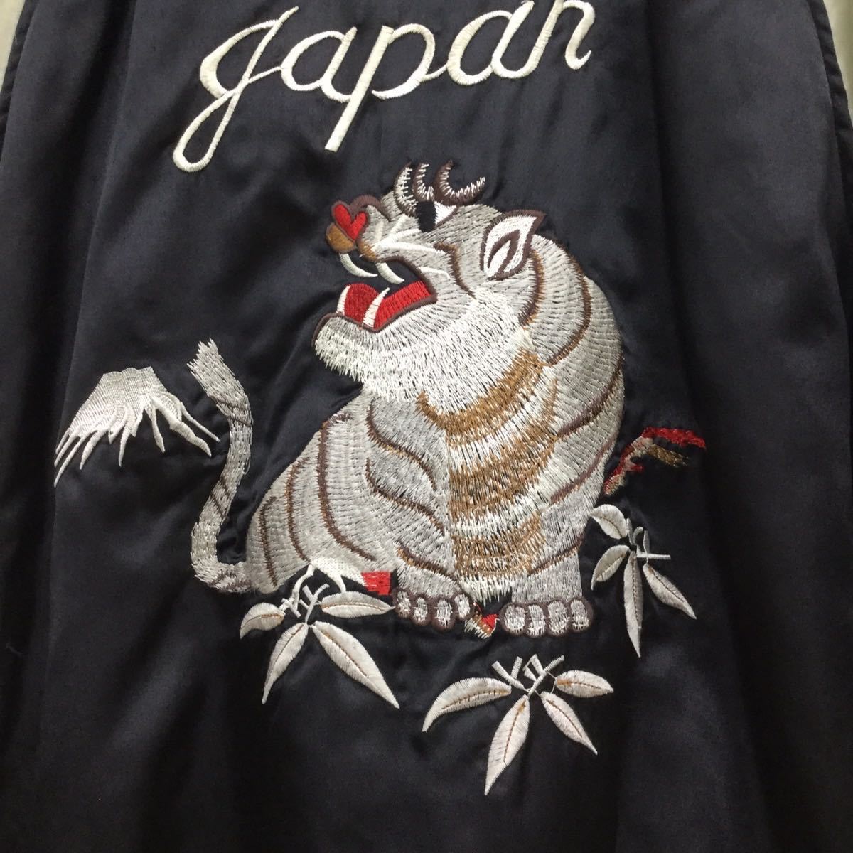 別珍 スカジャン リバーシブル YKK回転式ジップ 龍 虎 舞妓 刺繍 90s? 鷹虎龍刺繍/別珍リバーシブルスカジャン Japanesque JSKJ-006 和柄