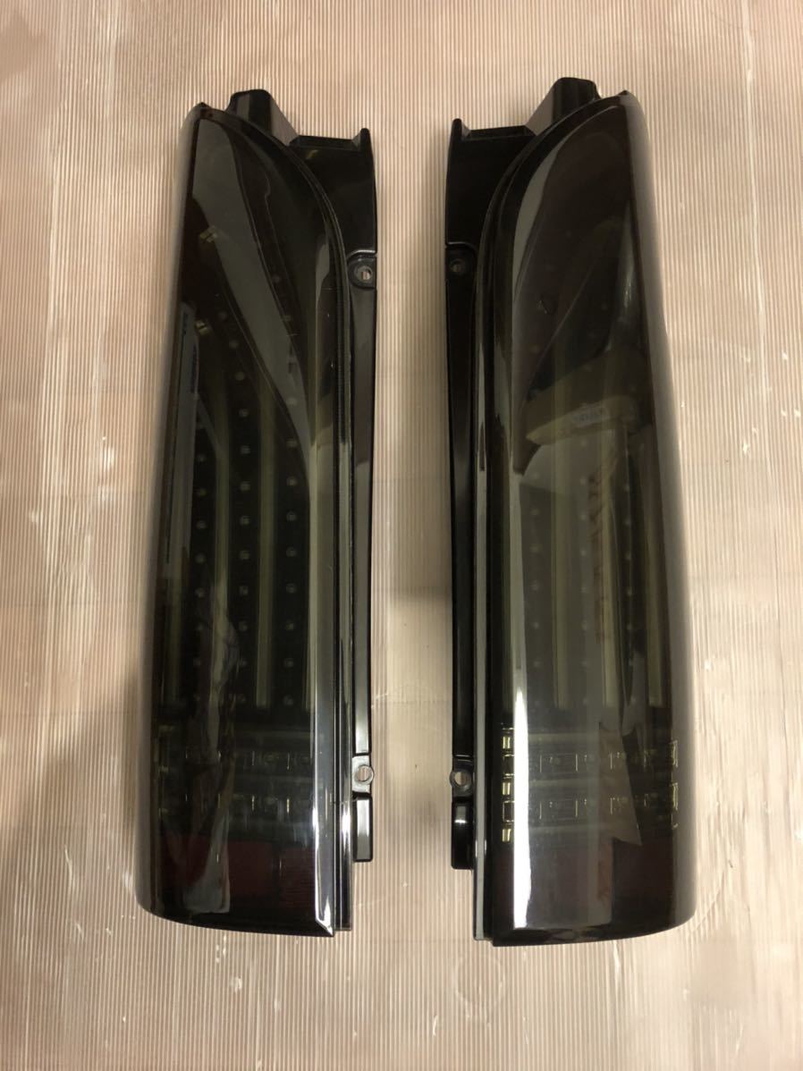 200系ハイエース フルLEDスモークテールランプ 【公式通販】