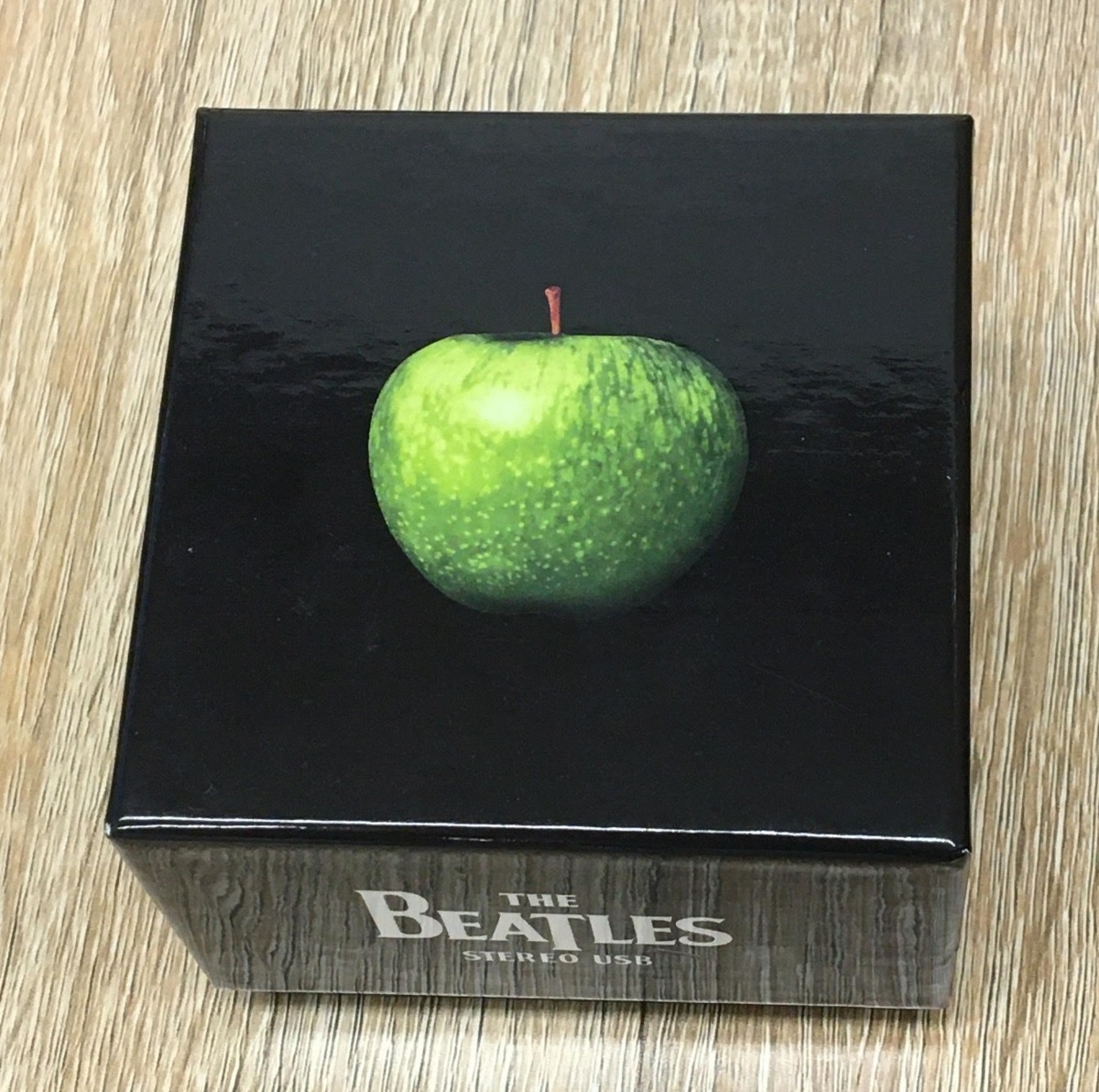 Beatles The USB Stereo : ザ・ビートルズBOX(限定生産品)(USBメモリ