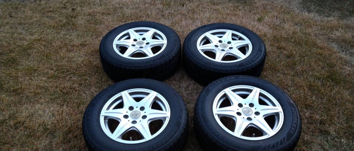 手渡し希望 ブリヂストン ブリザックレボ2 スタッドレス 205/65R15 