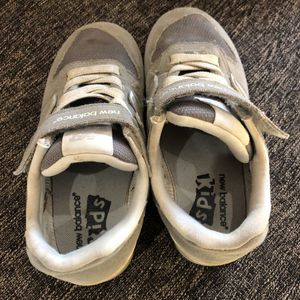 ニューバランス キッズ スニーカーの平均価格は2 153円 ヤフオク 等のニューバランス キッズ スニーカー のオークション売買情報は100件が掲載されています