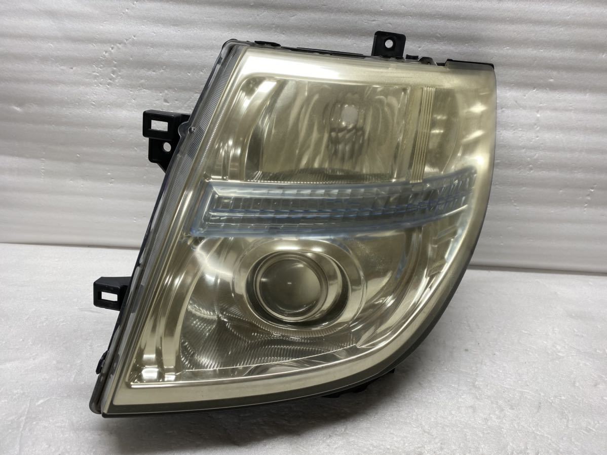 車 エルグランド 左 ブルー ヘッドライト HID KOITO 100-24852