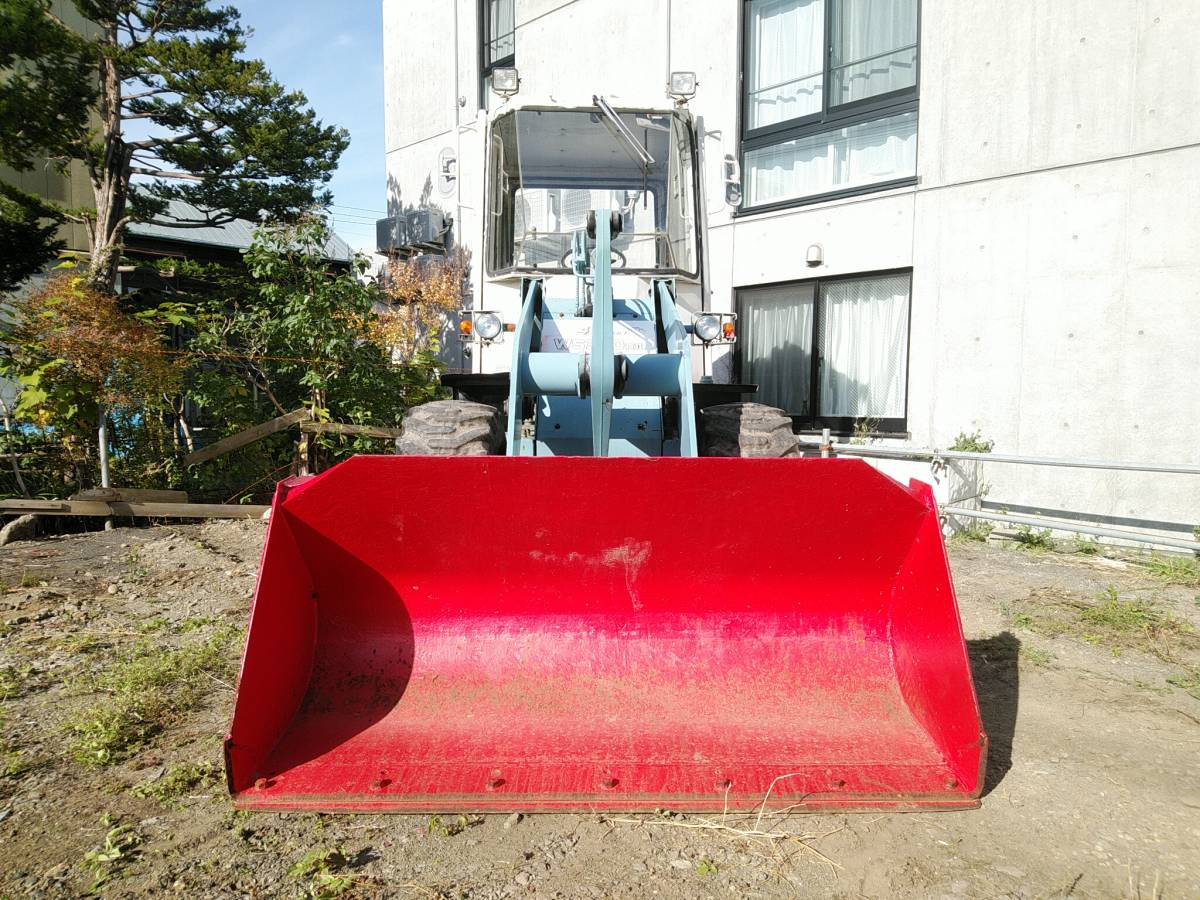 北海道 札幌市 より 三菱 WS300A タイヤショベル 中折れ ホイール 北海道 札幌市 より 三菱 WS300A タイヤショベル 中折れ ホイール