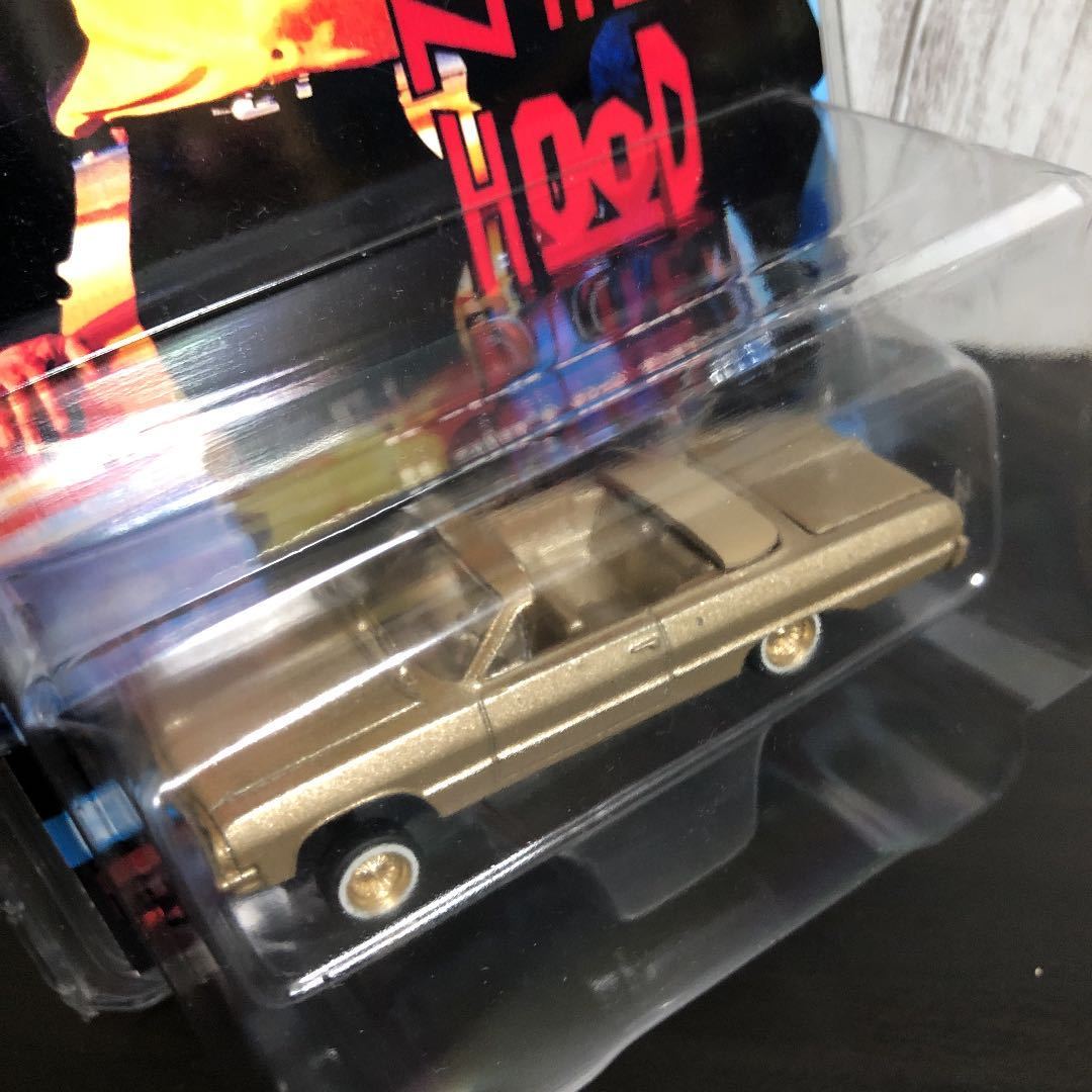 Revell collectible  ローライダーホットホイールインパラ Amazon | Revell 14557 '64 シボレー インパラ SS ローライダー 1:25