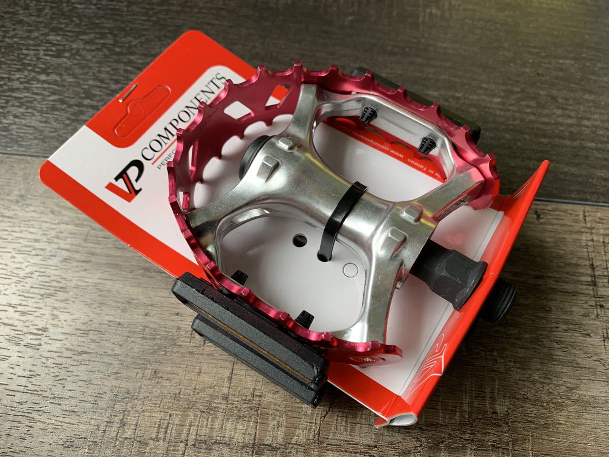 NEW! 新品 VP COMPONENTS ☆VP-747 BEAR TRAP ベアトラップ ペダル☆OLD SCHOOL BMX ☆VINTAGE  ☆CRUPI PROFILE ODYSSEY MKS ファンに VP VP-747 Bear Bmx Pinkbike  ラスベガス・サンズのボーイング747SP（VP-BLK）が退役。9年前、成田