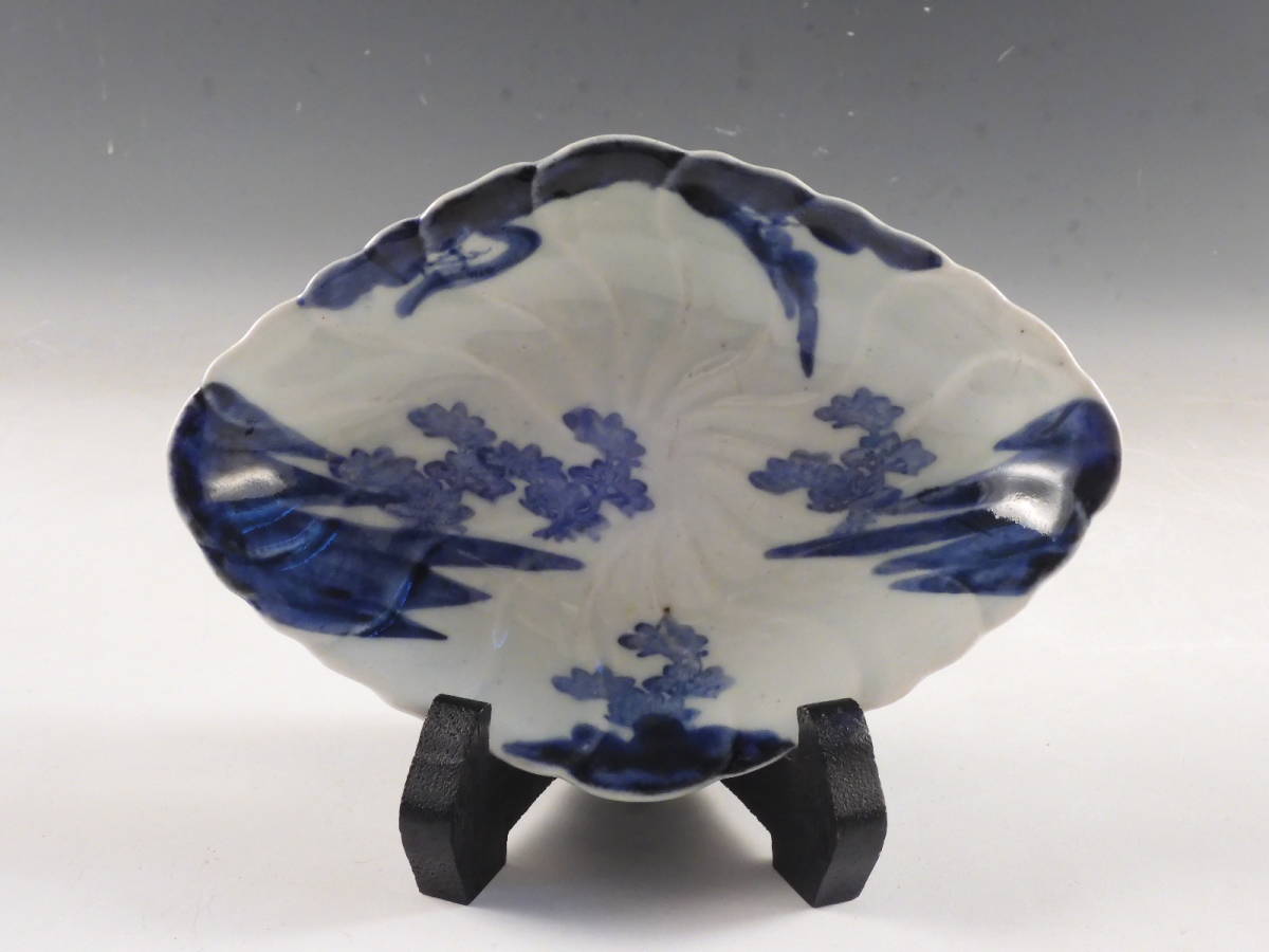 超激得，新作登場 栄 古伊万里 染付 花草文 菱形 飾皿 16.8cm 無傷完品 江戸期 30kw97(染付)｜売買されたオークション情報、yahooの商品情報をアーカイブ公開 - オークファン 伊万里、有田