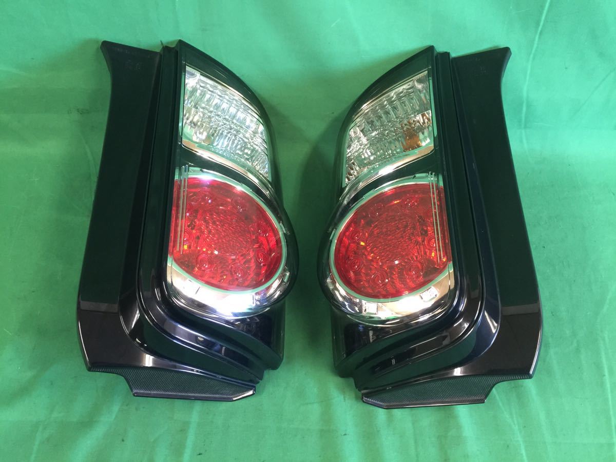 MD058 中古 トヨタ カローラルミオン ZNE151N ZRE152N 純正 テール
