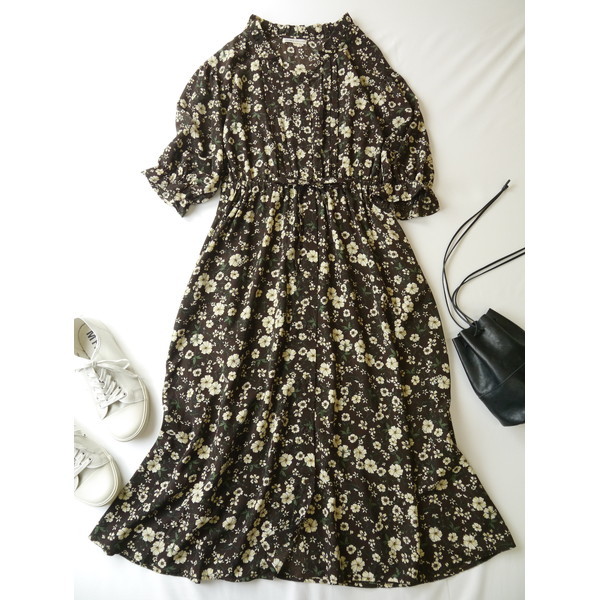 ナイスクラップ Continuer De Nice Claup ふんわり華やぐ 大人の フラワー柄 ロング ワンピース ワンピース ロング 売買されたオークション情報 Yahooの商品情報をアーカイブ公開 オークファン Aucfan Com