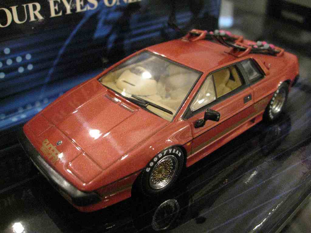 【豊富な，最新作】 ミニチャンプス ボンドコレクション1/43 ロータスエスプリターボ オレンジメタ スキー(乗用車)｜売買されたオークション情報、yahooの商品情報をアーカイブ公開 - オークファン 乗用車
