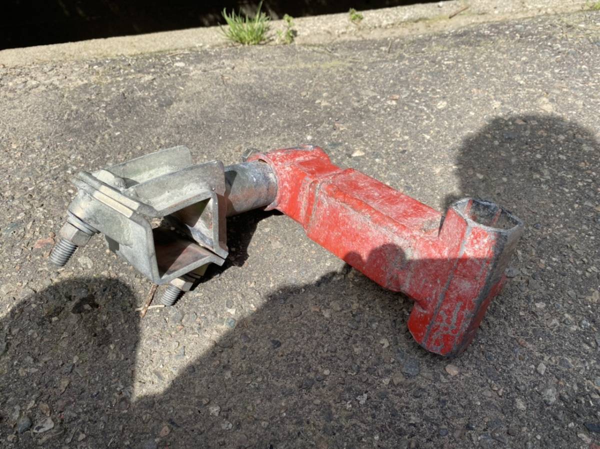 ヤンマー 片培土器金具 取付金具 片培土ヒッチ トラクターパーツ 取付ブラケット ヤンマートラクターf16dにて使用 パーツ 売買されたオークション情報 Yahooの商品情報をアーカイブ公開 オークファン Aucfan Com