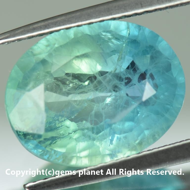 8.37ct バイカラーシンセティックサファイア加熱処理 790