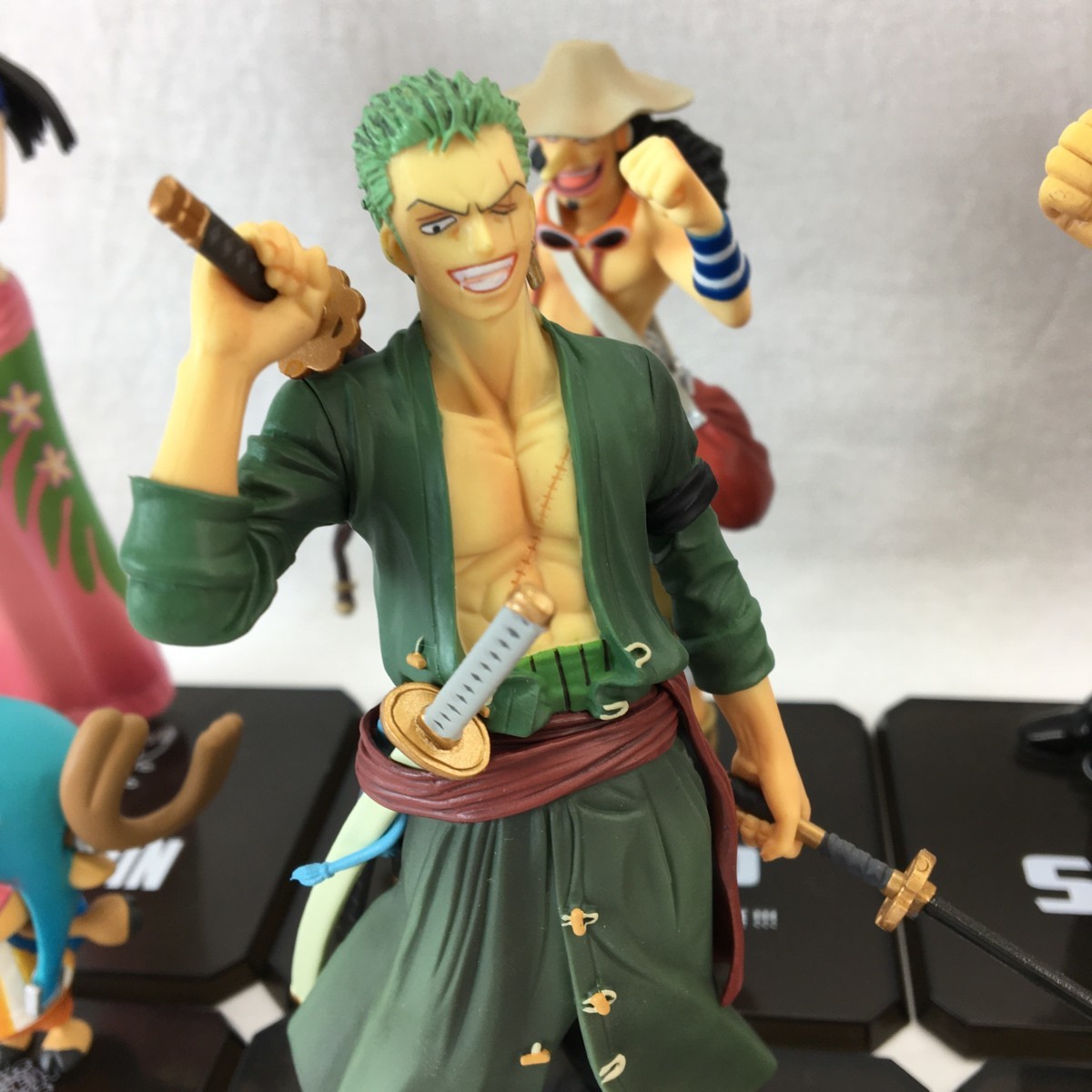 品 Bandai バンダイ フィギュア ワンピース フィギュアーツzero 麦わらの一味新世界ver セット One Piece 売買されたオークション情報 Yahooの商品情報をアーカイブ公開 オークファン Aucfan Com