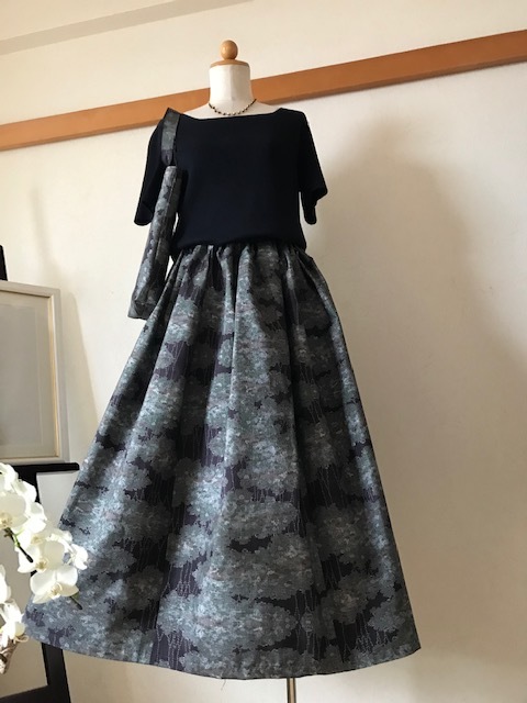  着物リメイク/2984/未着用大島紬/紫地に木々の模様の大島紬の着物からスカート82 裏付 インナーマスク リバーシブルエコバッグ/(女性和服、着物)｜売買されたオークション情報、yahooの商品 その他