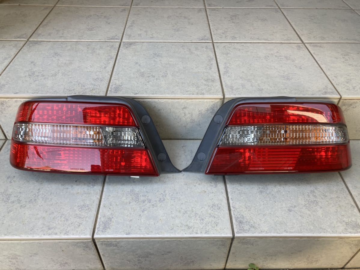 JZX100チェイサーツアラーV前期テールレンズ左右セット(テール JZX100チェイサーツアラーV前期テールレンズ左右セット(テール